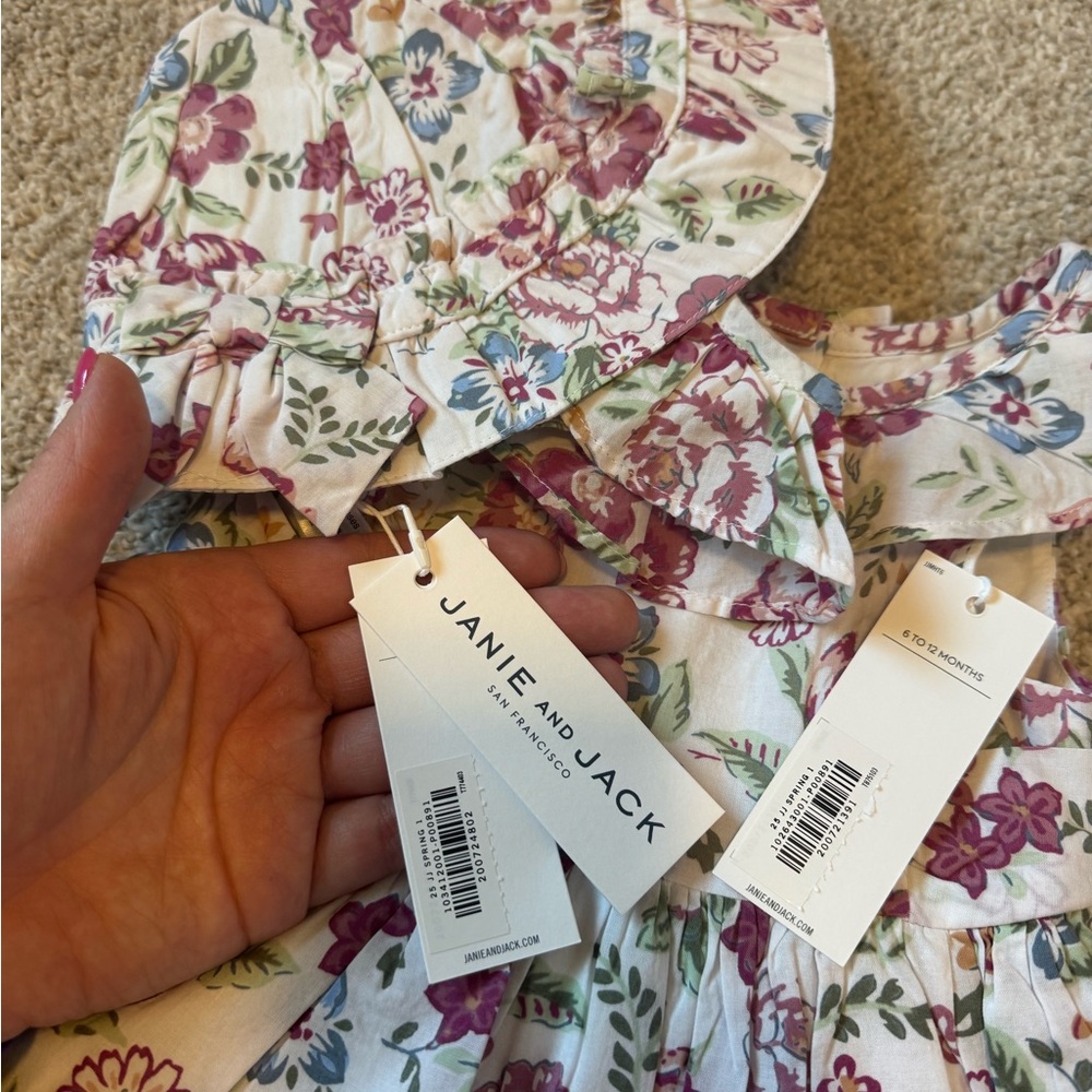 Jannie & Jack Floral Ruffled Baby Dress with Hat NWT (6-12 months) - Picture 4 of 4